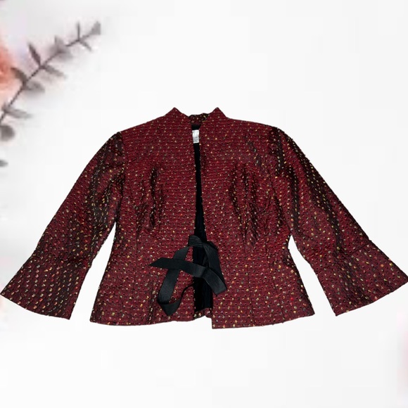 Maggy London Petites Maroon Crop Blazer. Women’s Size 6 - Picture 2 of 8